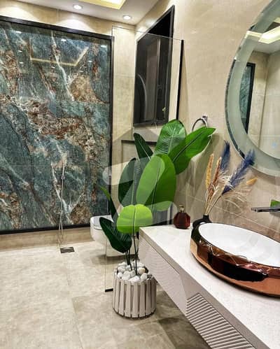 Kanal Upper Portion Available for Rent Location: DHA Lahore Phase 7 Block Z