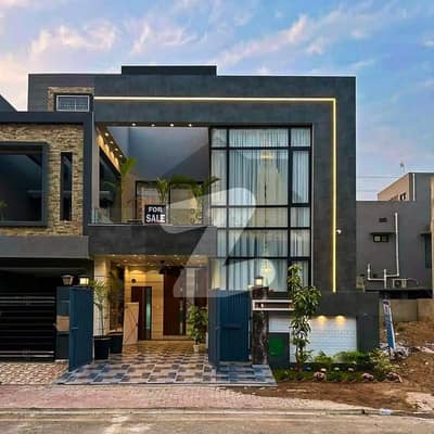 ڈی ایچ اے 9 ٹاؤن ڈیفنس (ڈی ایچ اے),لاہور میں 3 کمروں کا 5 مرلہ مکان 3.25 کروڑ میں برائے فروخت۔