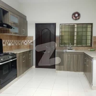 4 Bed 13 Marla Apartment Available For Rent