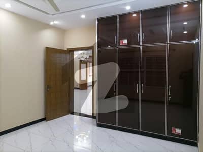 Stunning and affordable Upper Portion available for rent in Bahria Town Phase 6