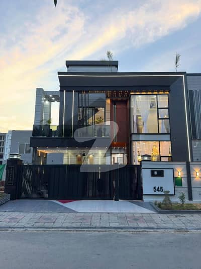 10.66 Marla Ultra Modern House 60 Feet Road Lahore