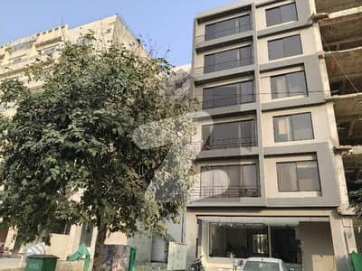 بحریہ ٹاؤن سیکٹرڈی بحریہ ٹاؤن,لاہور میں 8 مرلہ Studio عمارت 8.0 لاکھ میں کرایہ پر دستیاب ہے۔