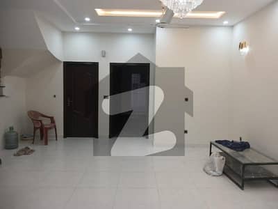 Lower Portion For Rent