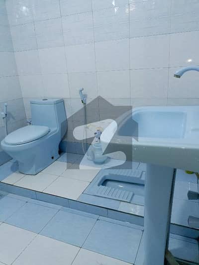 4 Marla Lower Portion for Sale in Bufferzone Sector 15-A/3, Karachi