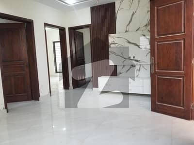 بنی گالہ اسلام آباد میں 4 کمروں کا 7 مرلہ مکان 1.1 لاکھ میں کرایہ پر دستیاب ہے۔