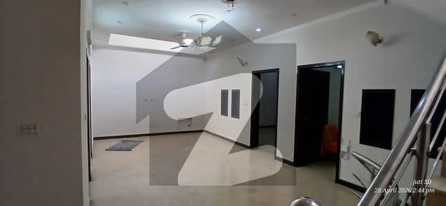 HOUSE FOR RENT SECTOR E 11 2 SIZE 8 MARLA