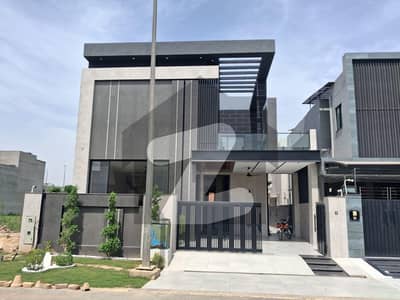 ڈی ایچ اے فیز 6 ڈیفنس (ڈی ایچ اے),لاہور میں 4 کمروں کا 10 مرلہ مکان 1.7 لاکھ میں کرایہ پر دستیاب ہے۔