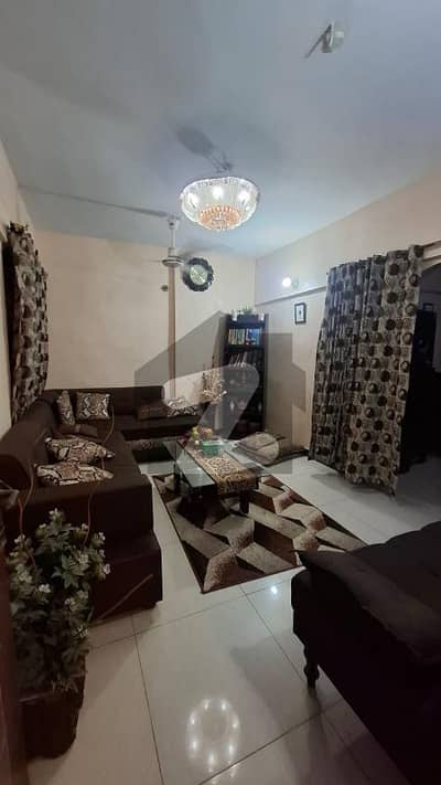 Prime Location 1350 Square Feet Flat In Stunning Gulistan-E-Jauhar - Block 18 Is Available For Sale