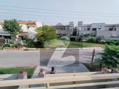 عسکری 11 عسکری,لاہور میں 4 کمروں کا 10 مرلہ مکان 1.65 لاکھ میں کرایہ پر دستیاب ہے۔