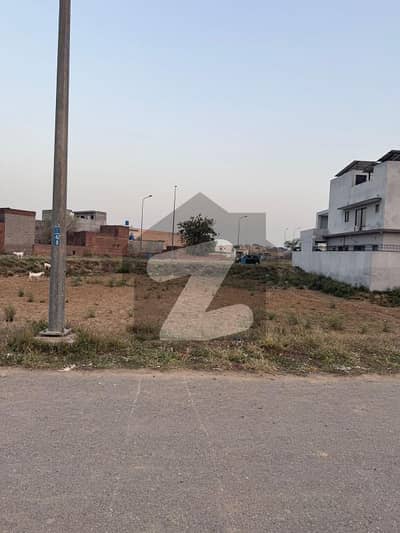5 Marla Plot For Sale in DHA Phase 8 Ivy Green Block Z4 Plot No. 768 | Near Park | Hot Location