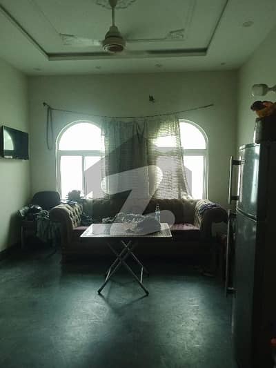 الفلاح ٹاؤن لاہور میں 2 کمروں کا 5 مرلہ بالائی پورشن 46.0 ہزار میں کرایہ پر دستیاب ہے۔