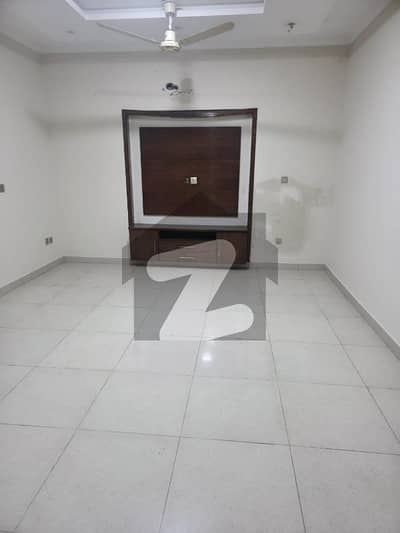 مصطفی ٹاؤن شہباز بلاک مصطفیٰ ٹاؤن,لاہور میں 3 کمروں کا 6 مرلہ بالائی پورشن 65.0 ہزار میں کرایہ پر دستیاب ہے۔