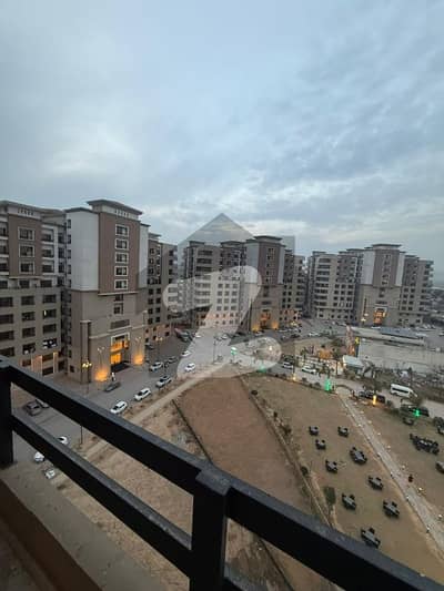 زرکون هائیٹز جی ۔ 15,اسلام آباد میں 3 کمروں کا 9 مرلہ فلیٹ 2.6 کروڑ میں برائے فروخت۔