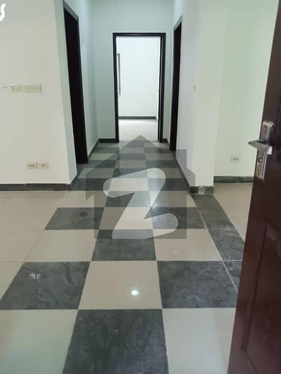 10 MARLA 4 BEDROOMS SD HOUSE AVAILABLE FOR SALE