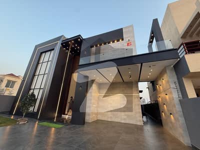ONE KANAL LUXURIOUS HOUSE FOR SALE AT INVESTOR RATE IN BAHRIA TOWN
