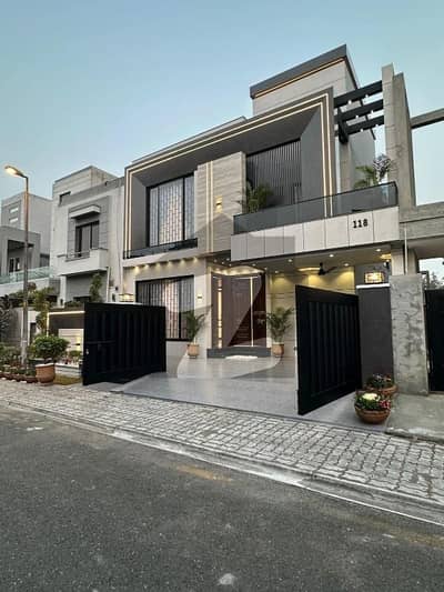 ٹاپ سٹی 1 اسلام آباد میں 6 کمروں کا 1 کنال مکان 2.4 لاکھ میں کرایہ پر دستیاب ہے۔