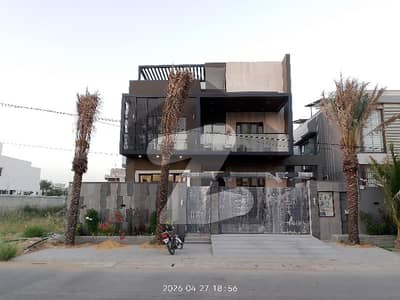 ڈی ایچ اے فیز 8 ڈی ایچ اے ڈیفینس,کراچی میں 6 کمروں کا 1 کنال مکان 26.0 کروڑ میں برائے فروخت۔