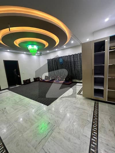 1 Kanal Triple Storey Modern Luxury House For Sale In C Block B-17 Near J7 Emporium Park And Masjid