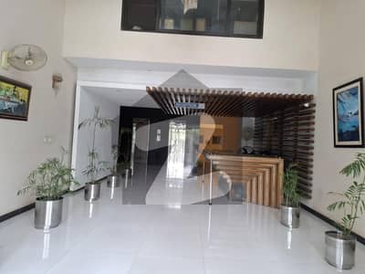 وردہ حمنہریذیڈنسیا جی ۔ 11 مرکز,جی ۔ 11,اسلام آباد میں 2 کمروں کا 7 مرلہ فلیٹ 3.4 کروڑ میں برائے فروخت۔