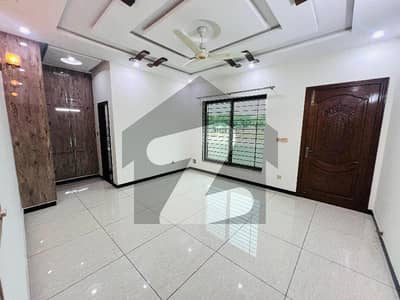 1 KANAL NEW HOUSE FOR SALE MULTI F-17 ISLAMABAD ALL FACILITY AVAILABLE CDA PPROVED SECTOR MPCHS