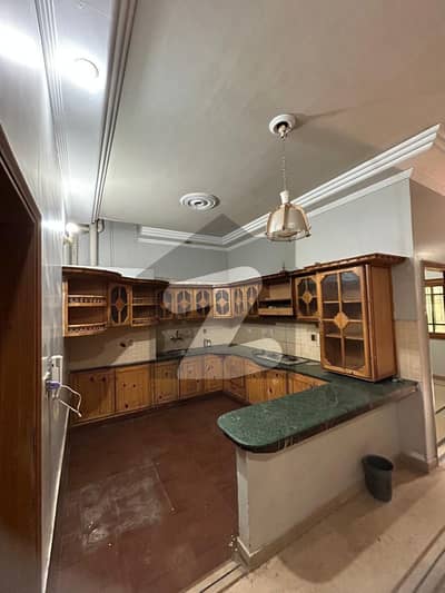 گلشنِ معمار گداپ ٹاؤن,کراچی میں 6 کمروں کا 8 مرلہ مکان 2.55 کروڑ میں برائے فروخت۔