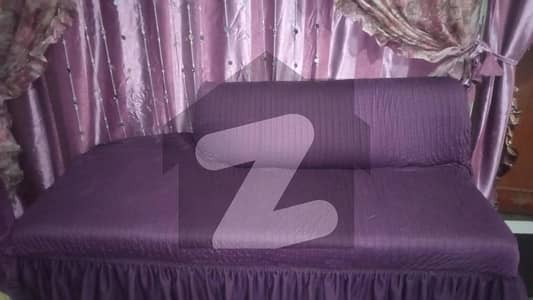 آئی ۔ 8 اسلام آباد میں 4 مرلہ Studio دفتر 1.2 لاکھ میں کرایہ پر دستیاب ہے۔