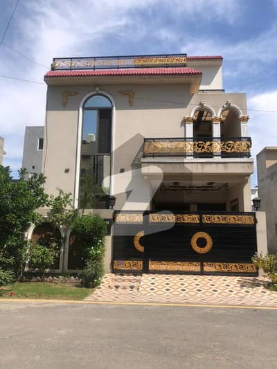 5 Marla Modern Design Lavish House For Sale In Park View City Lahore | For Discounted Price And Original Pictures Download The App "Signature Lands".
