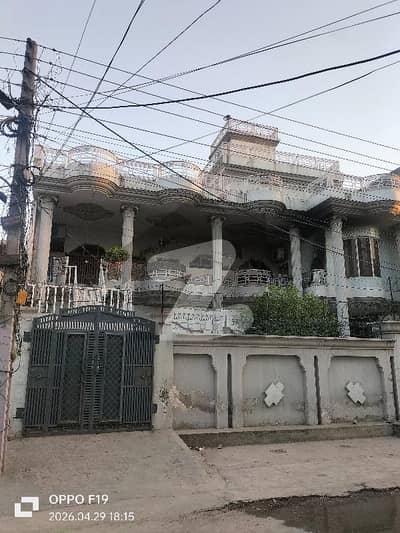 کینال بینک ہاؤسنگ سکیم لاہور میں 5 کمروں کا 1 کنال عمارت 6.5 کروڑ میں برائے فروخت۔