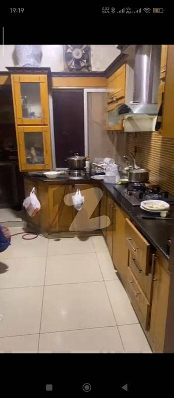 پی ای سی ایچ ایس بلاک 6 پی ای سی ایچ ایس,جمشید ٹاؤن,کراچی میں 4 کمروں کا 10 مرلہ فلیٹ 5.0 کروڑ میں برائے فروخت۔