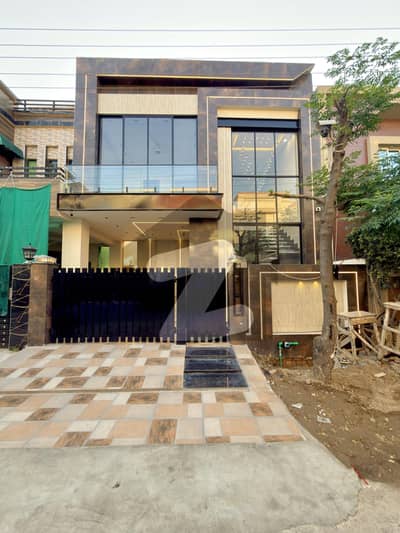 5 MARLA BRAND NEW ULTRA MODERN DESIGN HOUSE FOR SALE IN DHA RAHBER