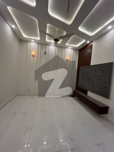 10 Marla Upper Portion Available for Rent