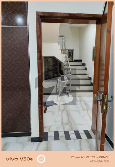 بحریہ ٹاؤن تکبیر بلاک بحریہ ٹاؤن سیکٹر B,بحریہ ٹاؤن,لاہور میں 5 کمروں کا 10 مرلہ مکان 1.35 لاکھ میں کرایہ پر دستیاب ہے۔