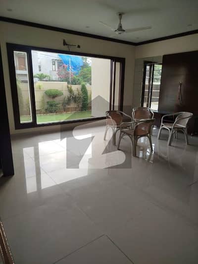 Modernized Stylish Ground Floor 4 Bedrooms Master Bed Rooms+ Basement Like Brand-New Superior Portion