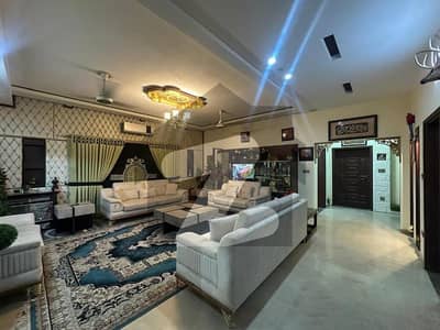 بحریہ ٹاؤن فیز 3 بحریہ ٹاؤن راولپنڈی,راولپنڈی میں 5 کمروں کا 1 کنال مکان 6.8 کروڑ میں برائے فروخت۔