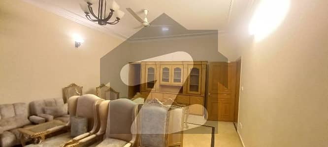 GROUND PORTION 3bed 4 Bath FOR RENT IN F-11