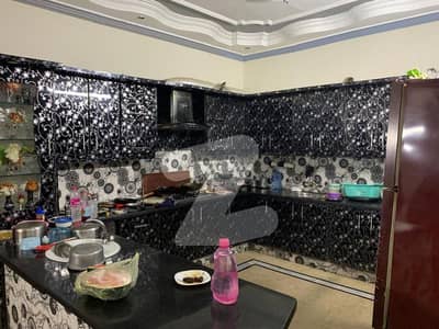 گلستانِِ جوہر ۔ بلاک 4 گلستانِ جوہر,کراچی میں 6 کمروں کا 10 مرلہ مکان 6.0 کروڑ میں برائے فروخت۔