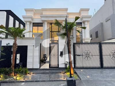 ڈی ایچ اے فیز 6 ڈیفنس (ڈی ایچ اے),لاہور میں 5 کمروں کا 1 کنال مکان 3.6 لاکھ میں کرایہ پر دستیاب ہے۔