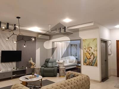 ڈی ایچ اے فیز 8 ڈی ایچ اے ڈیفینس,کراچی میں 10 مرلہ Studio مکان 9.85 کروڑ میں برائے فروخت۔