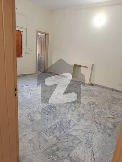 چکلالہ سکیم 3 چکلالہ سکیم,راولپنڈی میں 4 کمروں کا 10 مرلہ مکان 1.15 لاکھ میں کرایہ پر دستیاب ہے۔