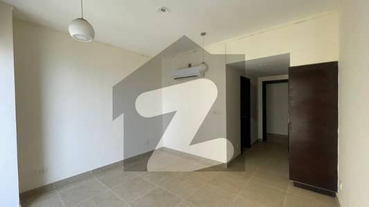 Luxurious 4-Bed Apartment With Partial Sea View In Emaar Coral Tower 2