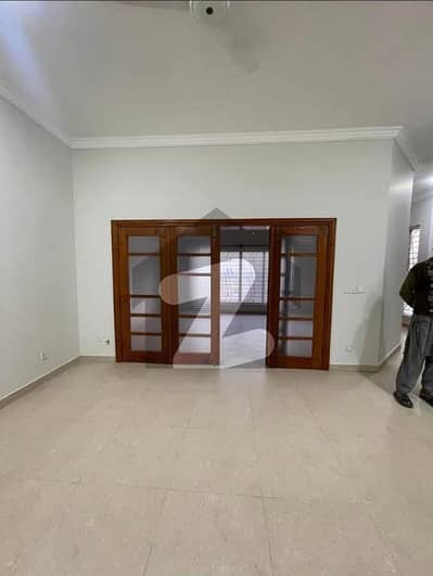 **LUXURY LIVING HOUSE FOR RENT IN D-12 (CDA SECTOR ISLAMABAD )**