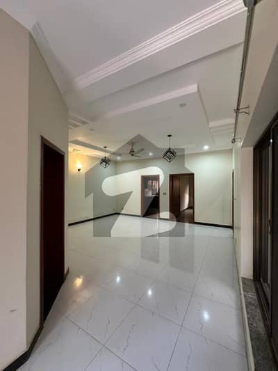 ایم پی سی ایچ ایس - بلاک سی ایم پی سی ایچ ایس ۔ ملٹی گارڈنز,بی ۔ 17,اسلام آباد میں 4 کمروں کا 10 مرلہ مکان 1.45 لاکھ میں کرایہ پر دستیاب ہے۔