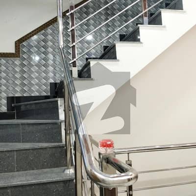 جی ۔ 14/4 جی ۔ 14,اسلام آباد میں 4 کمروں کا 4 مرلہ مکان 1.2 لاکھ میں کرایہ پر دستیاب ہے۔