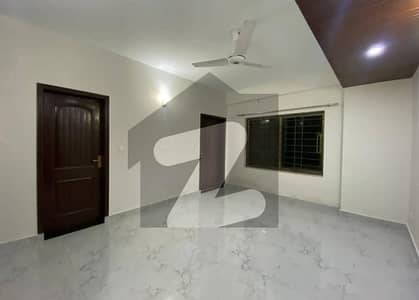 عسکری 11 - سیکٹر ڈی عسکری 11,عسکری,لاہور میں 3 کمروں کا 10 مرلہ فلیٹ 1.6 لاکھ میں کرایہ پر دستیاب ہے۔