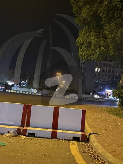 بحریہ ٹاؤن اقبال بلاک بحریہ ٹاؤن سیکٹر ای,بحریہ ٹاؤن,لاہور میں 5 مرلہ کمرشل پلاٹ 3.4 کروڑ میں برائے فروخت۔