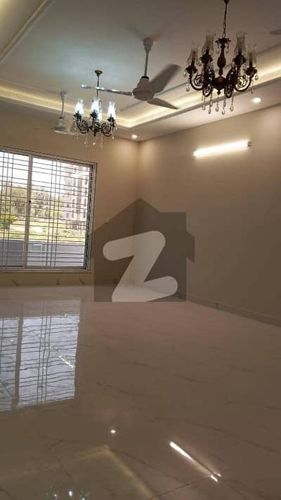 ای ۔ 11 اسلام آباد میں 3 کمروں کا 15 مرلہ بالائی پورشن 1.5 لاکھ میں کرایہ پر دستیاب ہے۔