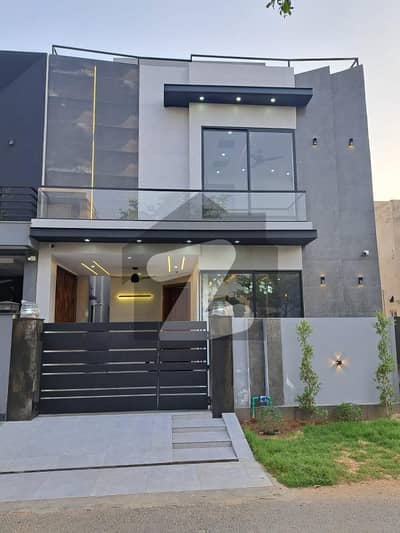 BRAND NEW 5 MARLA ELEGANT AND FULLY MAINTAINED SUPER HOT LOCATED BUNGALOW IS AVAILABLE IN THE BEST BLOCK OF DHA LAHORE.
