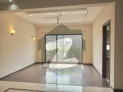 E-11-3 Out Classic Location New Upper Portion For Rent