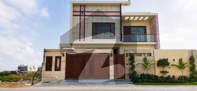 ڈی ایچ اے فیز 8 ڈی ایچ اے ڈیفینس,کراچی میں 7 کمروں کا 1 کنال مکان 25.0 کروڑ میں برائے فروخت۔