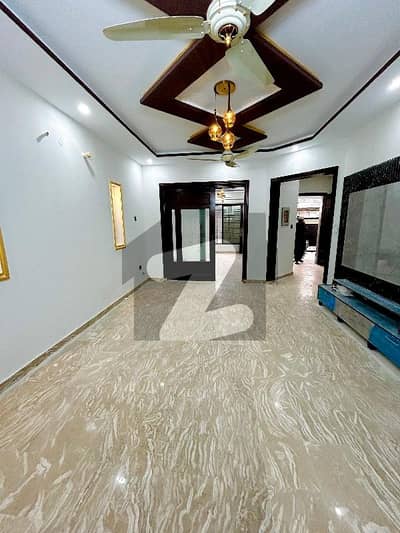 ایم پی سی ایچ ایس ۔ ملٹی گارڈنز بی ۔ 17,اسلام آباد میں 2 کمروں کا 8 مرلہ مکان 60.0 ہزار میں کرایہ پر دستیاب ہے۔